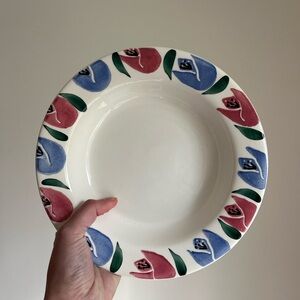 Pier 1 Blue Red Tulips with Green Leaves Soup/Pasta Bowls - Set of 4